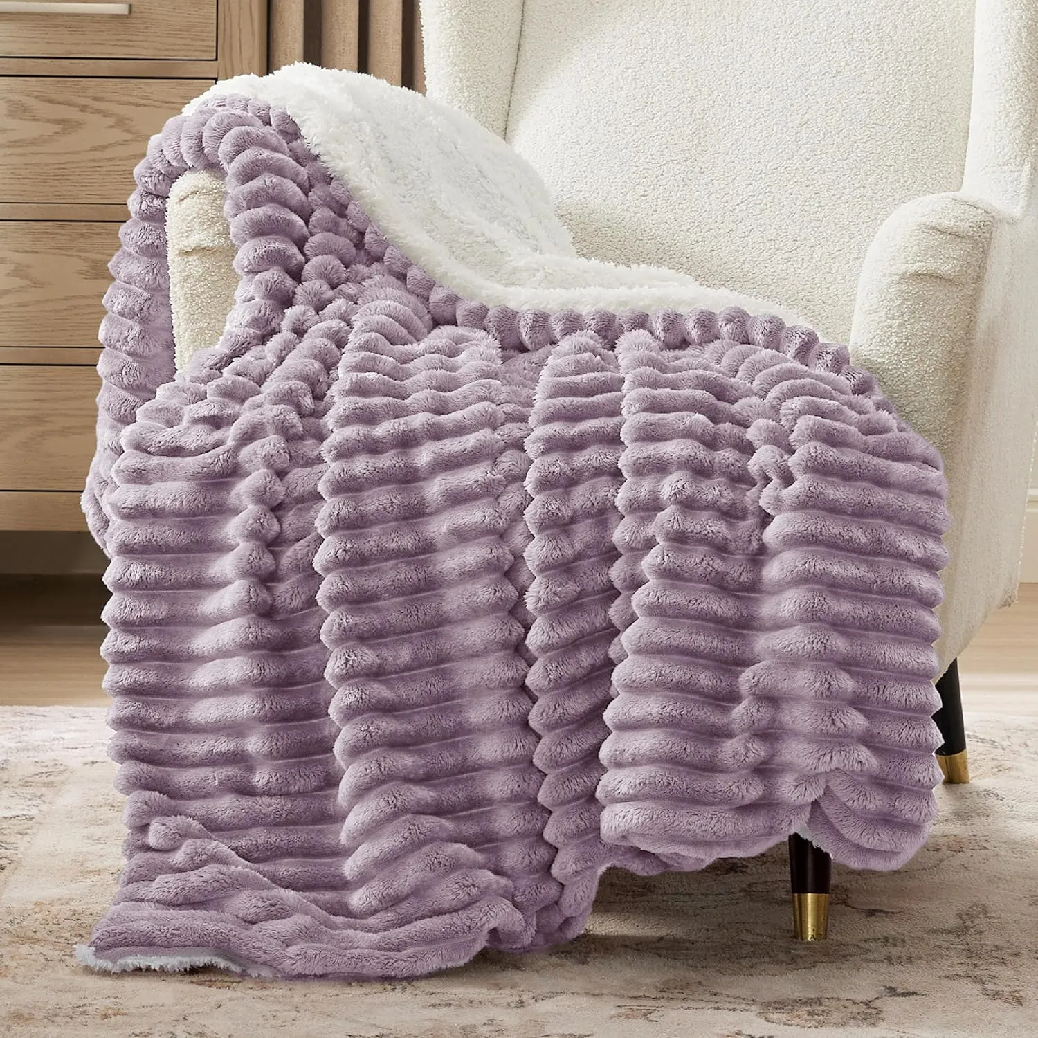 Bedsure Sherpa Throw Blanket for Couch - Super Soft Cozy Fleece Thick Warm Blanket for Winter, Plush Purple Throw Gift for Women, 50x60 Inches