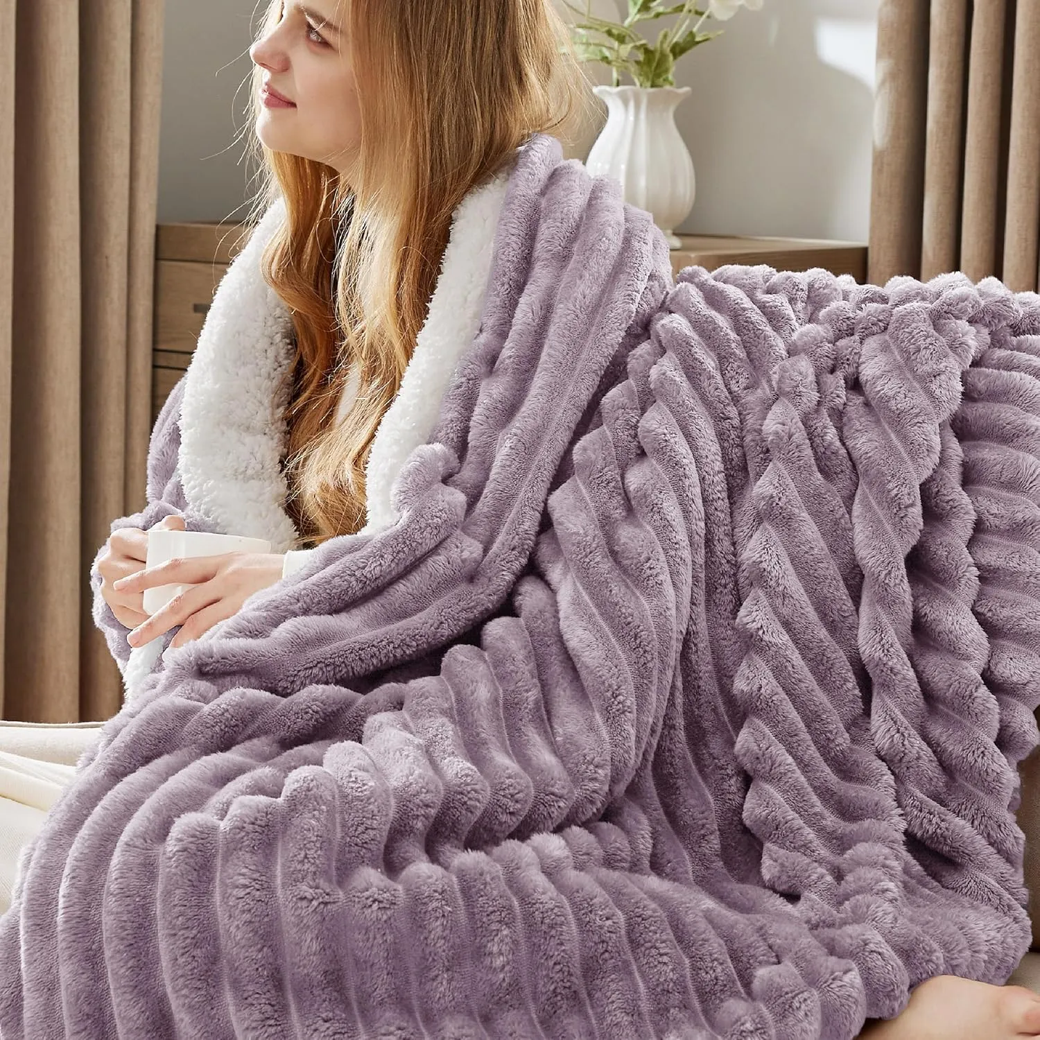 Bedsure Sherpa Throw Blanket for Couch - Super Soft Cozy Fleece Thick Warm Blanket for Winter, Plush Purple Throw Gift for Women, 50x60 Inches
