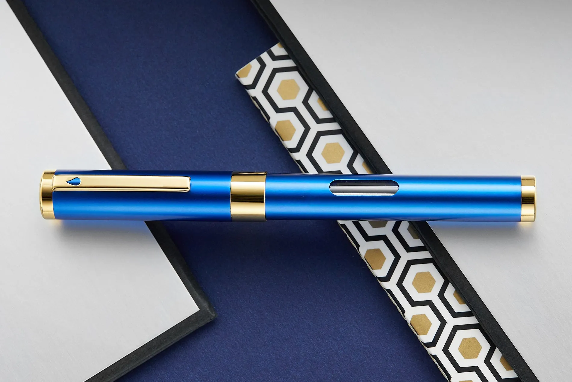 Diplomat Nexus Fountain Pen - Blue/Gold